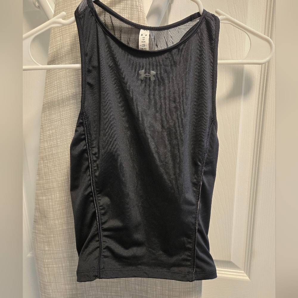 Under Armour Black Heat Gear Fitted Ribbed Crop Tank Top